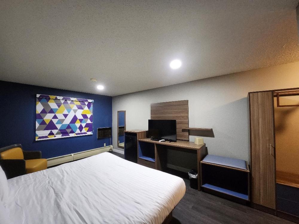 Super 8 By Wyndham Hayward Wi Motel Ngoại thất bức ảnh