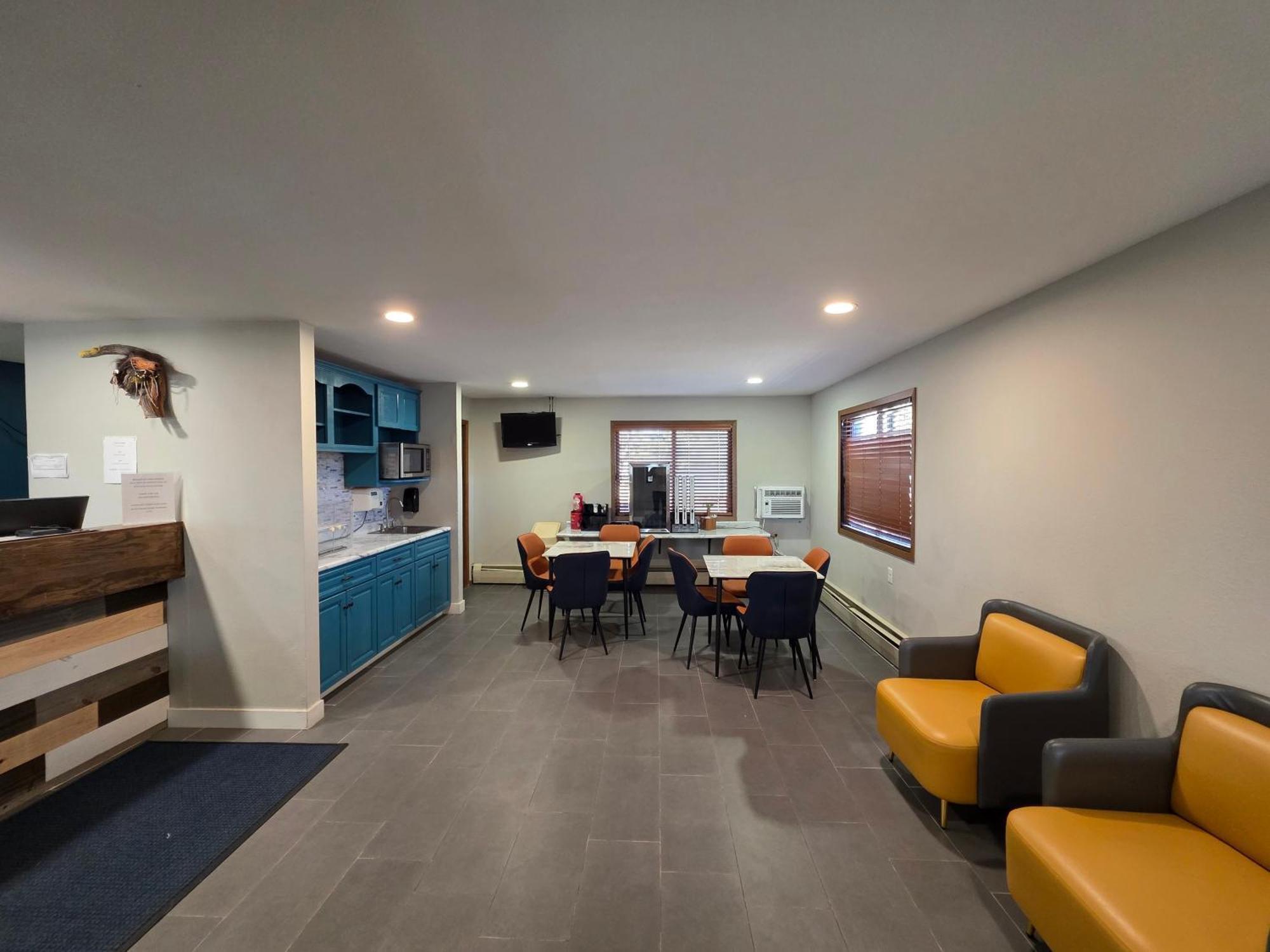 Super 8 By Wyndham Hayward Wi Motel Ngoại thất bức ảnh