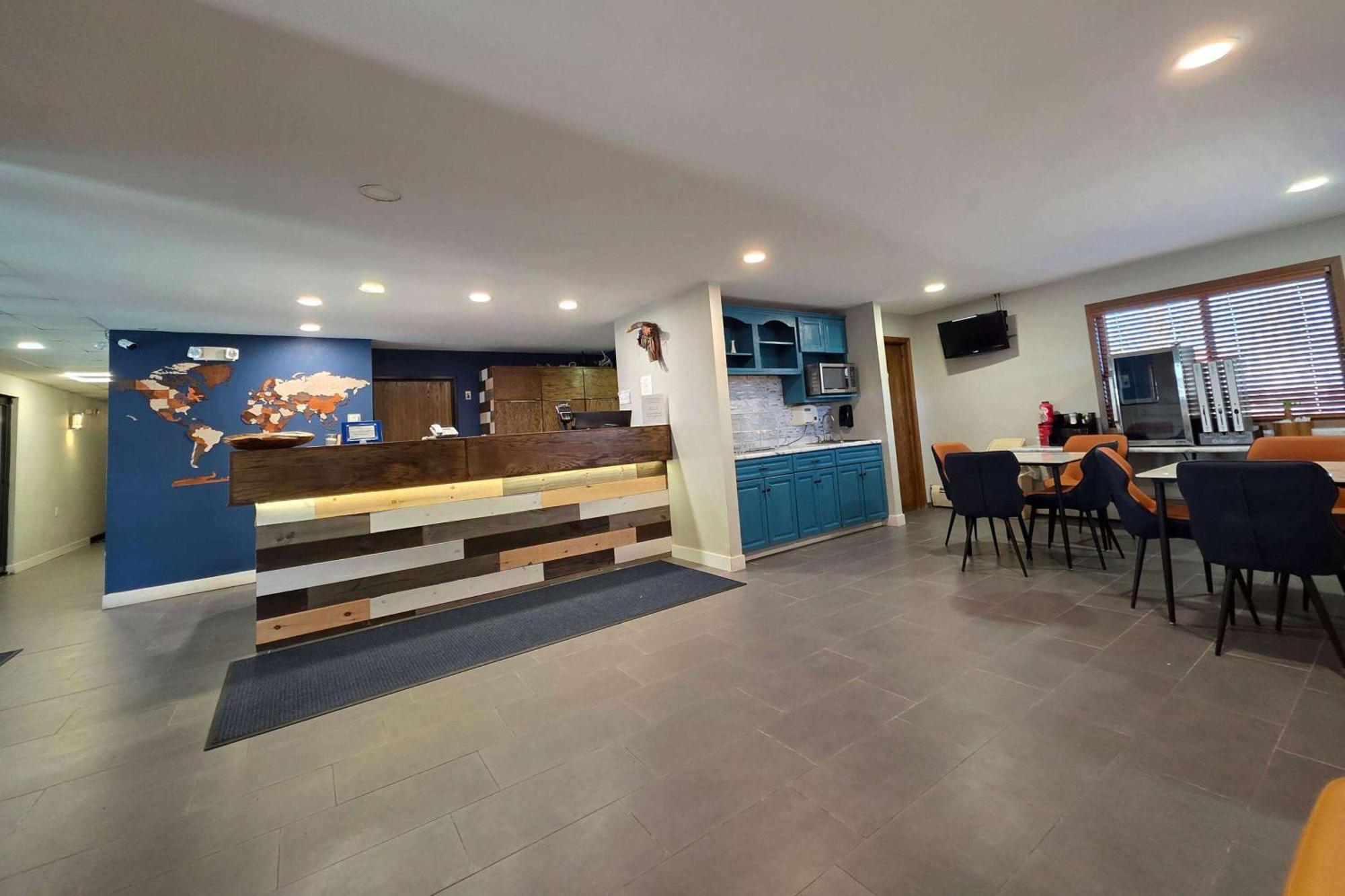 Super 8 By Wyndham Hayward Wi Motel Ngoại thất bức ảnh