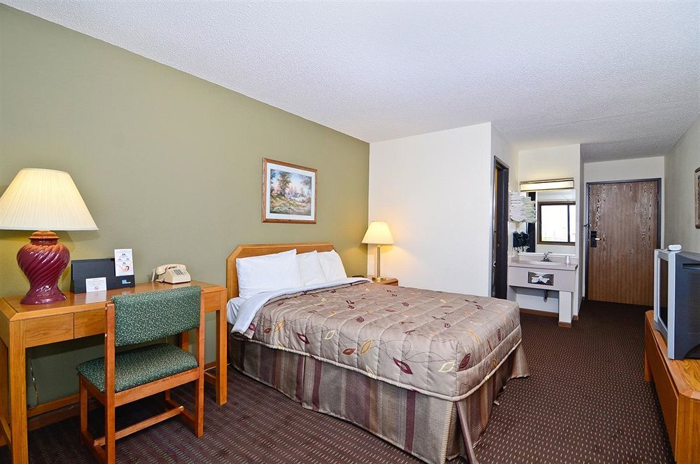 Super 8 By Wyndham Hayward Wi Motel Ngoại thất bức ảnh